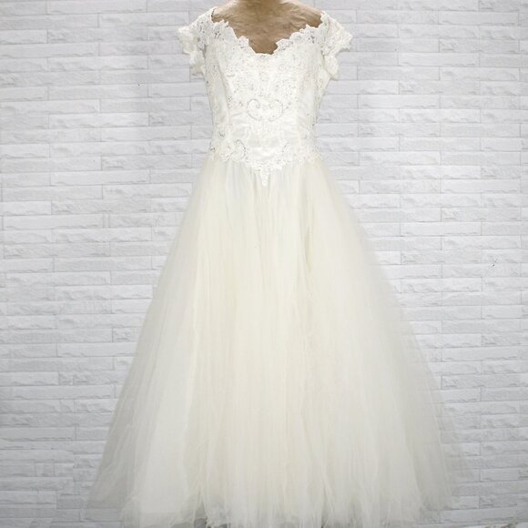David's Bridal Dresses & Skirts - VINTAGE DAVID'S BRIDAL Gown Bridal Wedding Beaded Baach Tulle Princess White 6